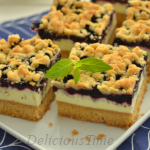 Kruche ciasto z jagodami i śmietankową pianką